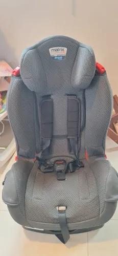 Oportunidade! Cadeirinha automóvel Burigotto Matrix evolution k