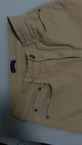 Calça bege