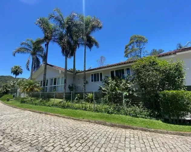 Imóvel para venda com 330 metros quadrados com 5 quartos em Mosela - Petrópolis - RJ