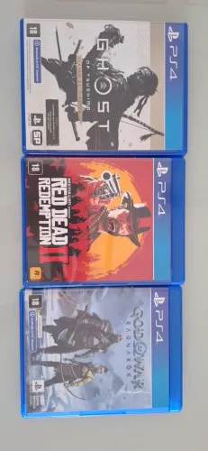 Jogos PS4 - Red dead 2, God of war ragnarok, Ghost of tsushima
