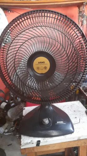 Vende - se Ventilador Arno 40 cm com garantia.