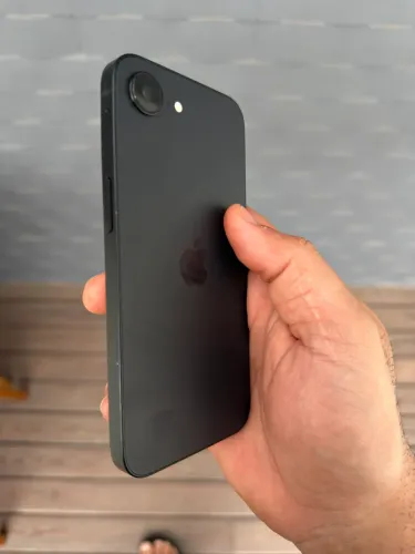 iPhone 16e 256gb estado de novo