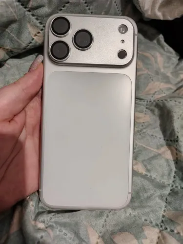 ? iPhone 17 promax silver à venda