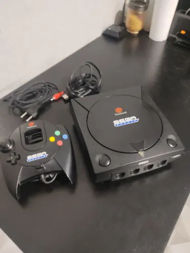 Dreamcast Sports Edition Preto com controle