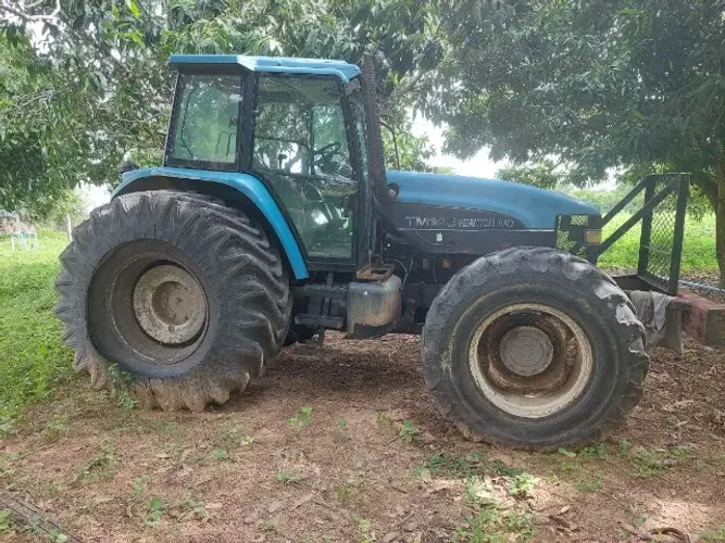 TRATOR NEW HOLLAND TM 140