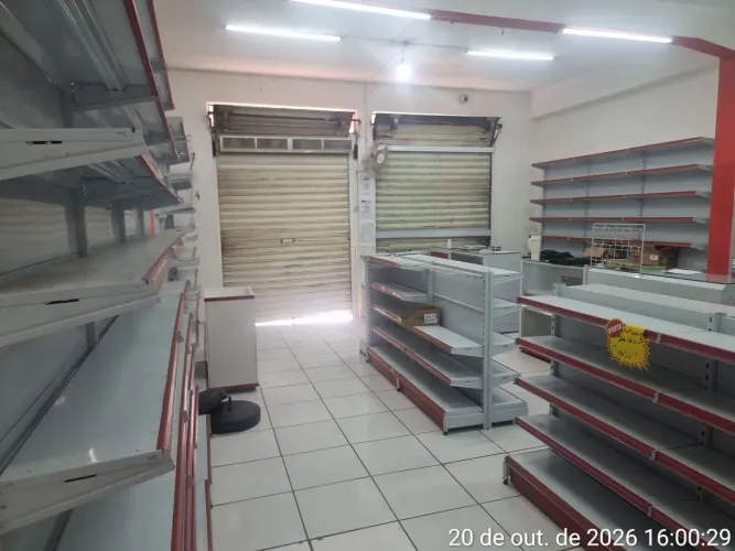 PRATELEIRAS DE FARMÁCIA/MERCADO