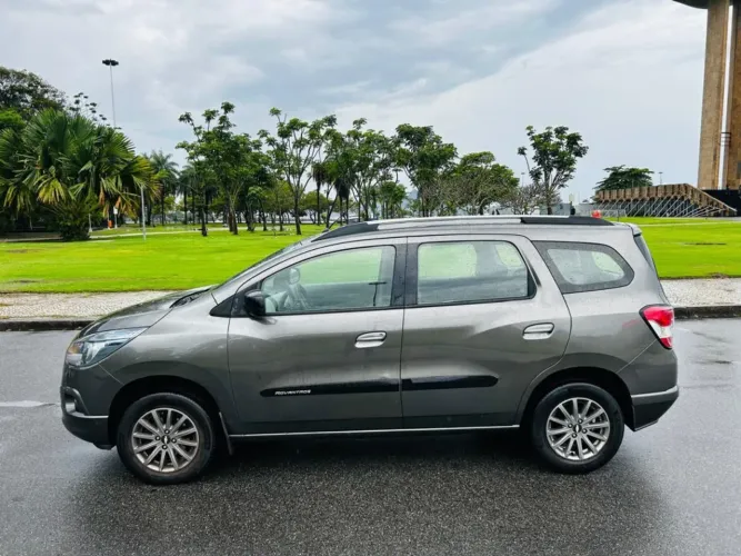 Chevrolet Spin Advantage 1.8 8V Econo.flex 5P Aut. 2015