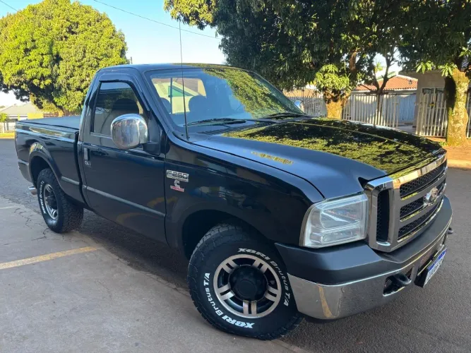 Ford F-250 XLT 3.9 4X2 Diesel TB 2008
