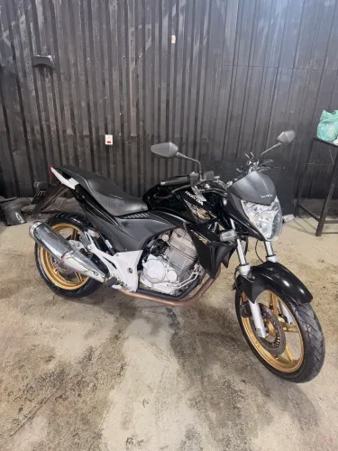 Moto Cb 300R