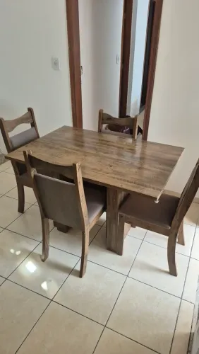 Mesa 4 cadeiras