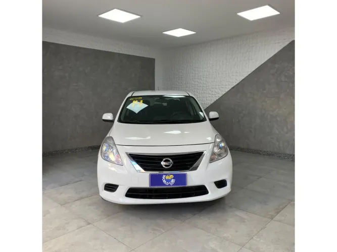 Nissan Versa S 1.6 16V Flexstart 4P Mec. 2014