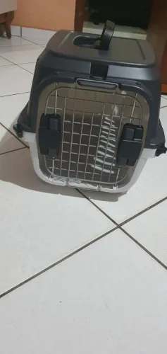 Casinha de cachorro preta