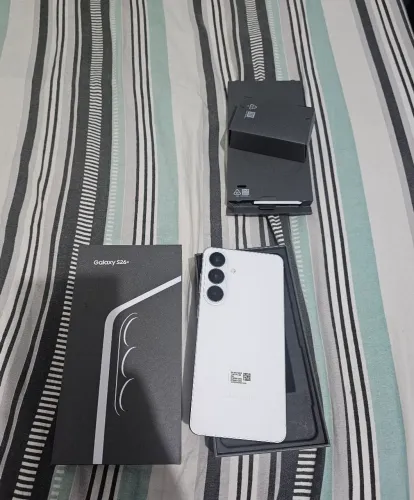 Samsung Galaxy S26 PLUS 512GB - Estado de novo