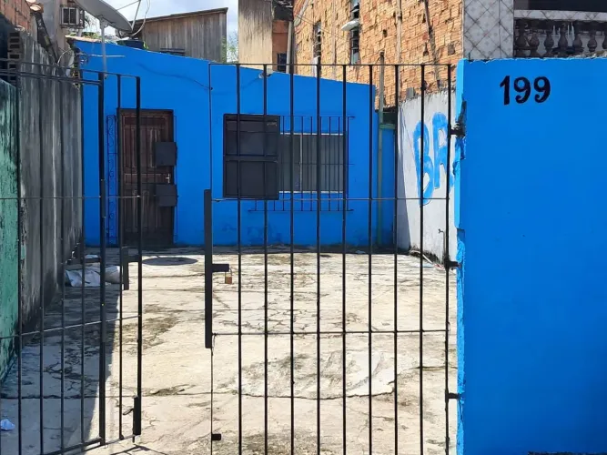 Casa Ampla 2 Quartos | Garagem para 4 Carros | Próxima ao Pronto Socorro do Guamá