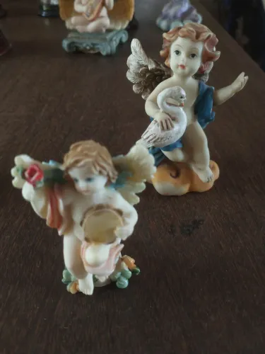 4 anjinhos de resina