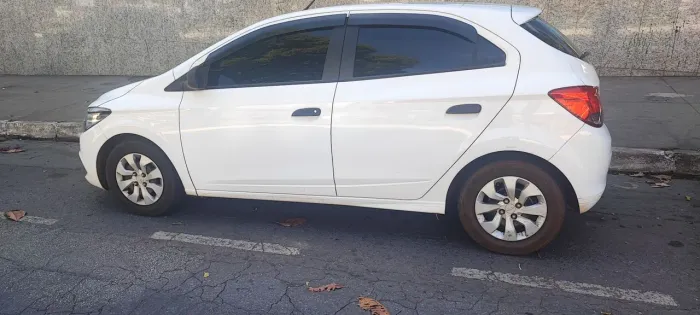 Chevrolet Onix JOY Hatch 1.0 8V Flex Mec. 4P 2019