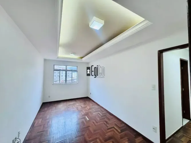 Apartamento com 2 dormitórios à venda, 69 m² por R$ 259.000 - Passos - Juiz de Fora/MG