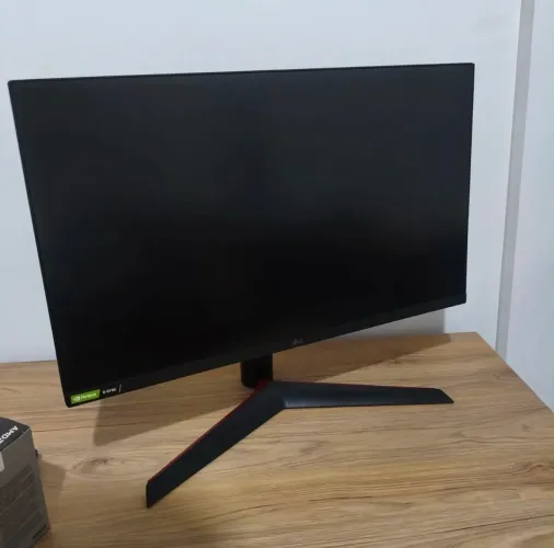 MONITOR GAMER LG 240HZ 27POL - ACOMPANHA CAIXA - VENDA URGENTE