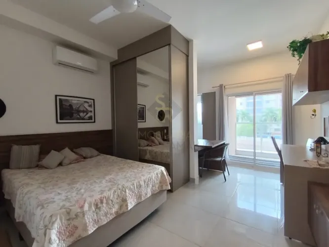 Kitnet para alugar com 33,55m² de área útil e mobiliado no condomínio Edifício Via Appia,