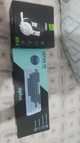 Vendo teclado mecânico aplus mas um redset redDragon 