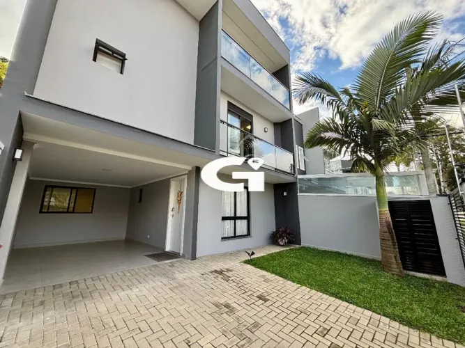 Triplex com terraço e jacuzzi no Hauer - 3 quartos, até 3 vagas e suíte com hidromassagem
