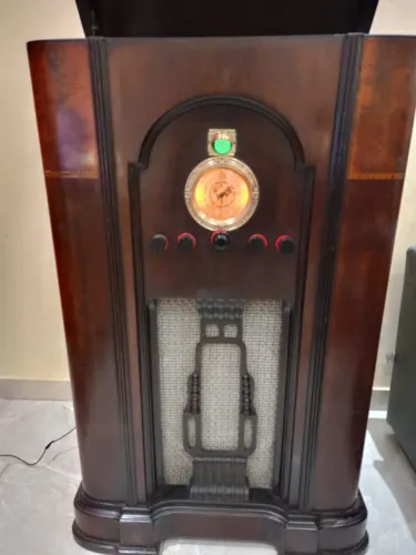 Radiola Vitrola antiga, Philco, déc 30 toda restaurada est. nova- raridade À VENDA - 