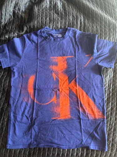 Camiseta Calvin Klein Masculina tamanho P