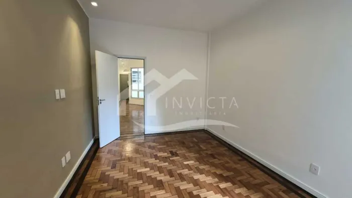 Maravilhoso quarto e sala reformado!!!