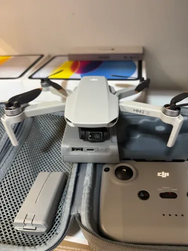 Drone DJI mini 2 SE,ótimo estado,filma em 4K sensores de obstáculos,imagem linda 2000$