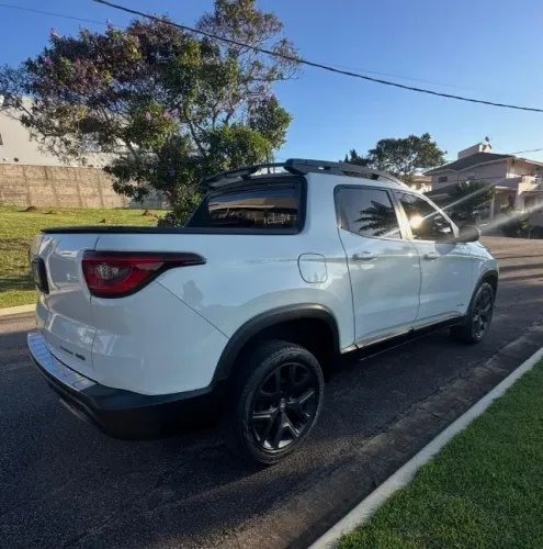 Fiat Toro Freedom Road 1.8 16V Flex Aut. 2018