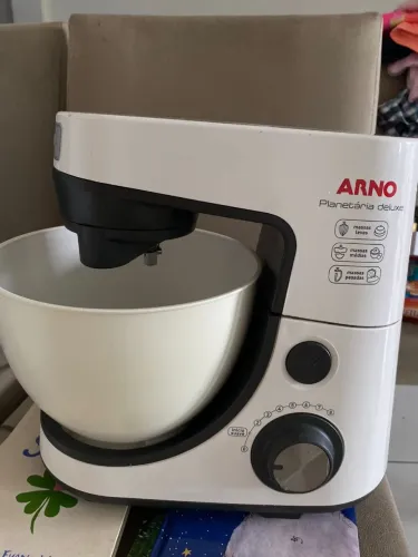 Batedeira planetária arno