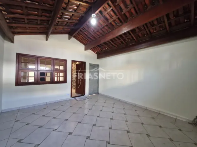 Casa suíte e varanda à venda, próximo ao Arena