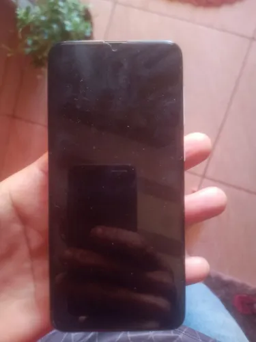 Vendo celular Samsung 30ssemi novo
