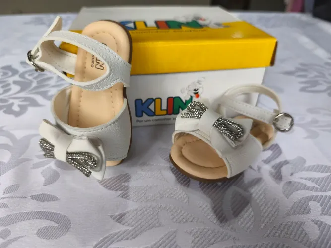 Sandália Klin Tam. 16 (~3 meses) - Nunca Usada