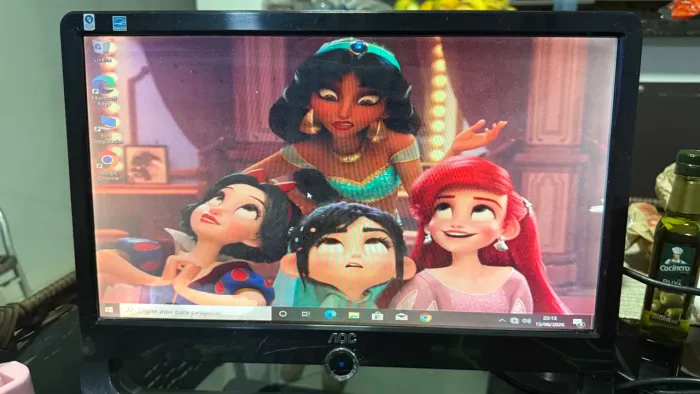 Monitor AOC
