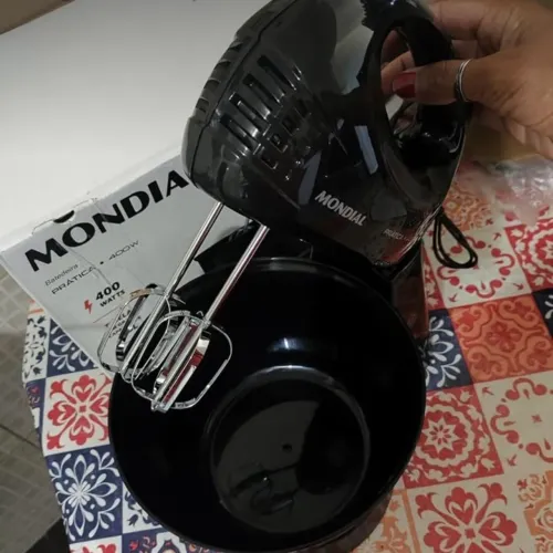 Batedeira MONDIAL 110v nova