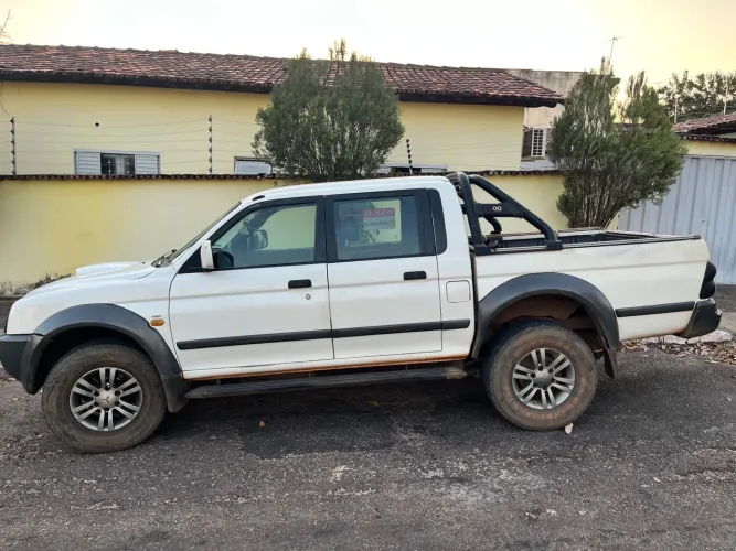 Mitsubishi L200 GLS 2.5 4X4 CD Diesel 2007