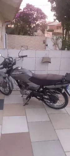 Titan KS 2003 - Cinza - 4500,00 R$ 