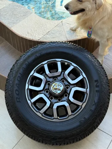 Jogo Rodas + Pneus RAM 3500 Longhorn 0KM