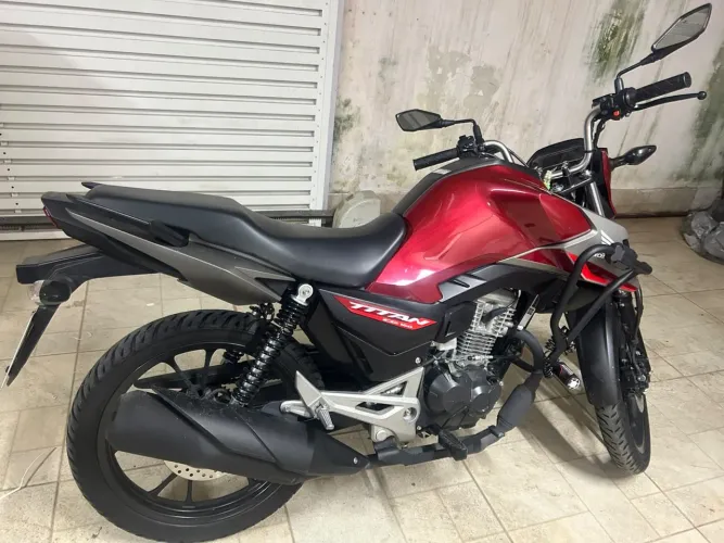 Honda Titan 160 - Ano de 2025