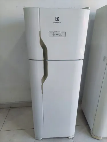GELADEIRA ELECTROLUX FROSTFREE