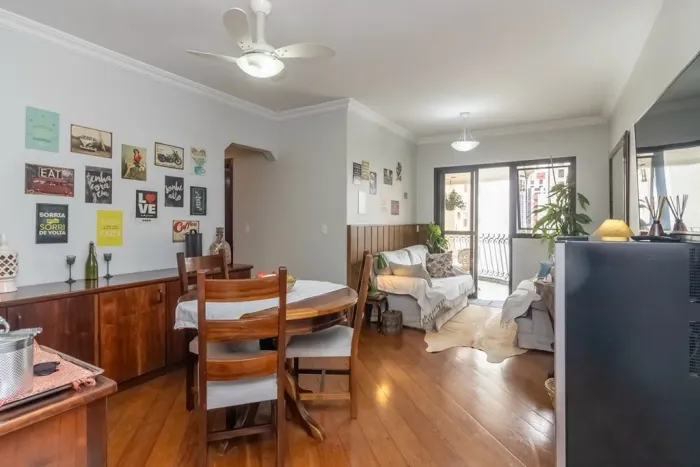 Apartamento de Luxo em Moema: 3 Quartos, 3 Suítes, 5 Banheiros, 2 Vagas de Garagem, 95m² -