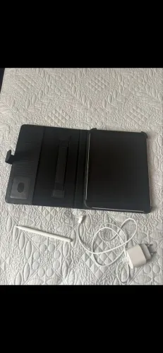 iPad A16 com 128GB de armazenamento + Apple Pencil USB-C