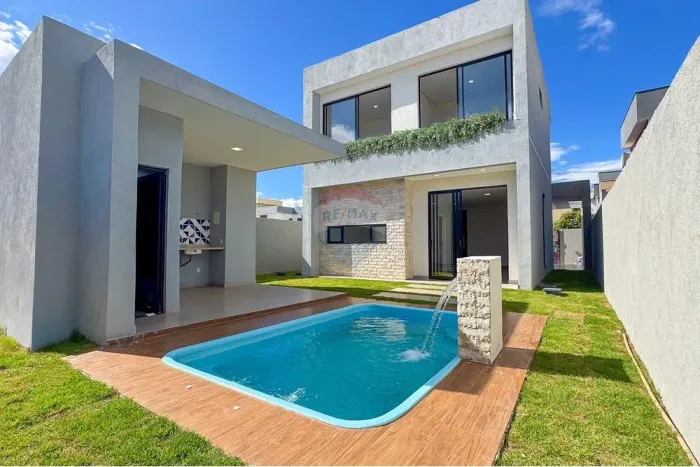 Casa a Venda em Condominio 3 Quartos com Suíte Churrasqueira e Piscina - Financiável