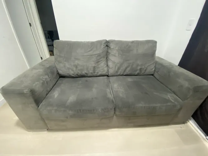 Sofá de dois lugares tok stok 
