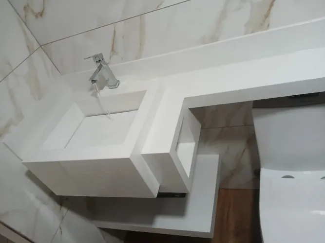 Pias de banheiro em porcelanato