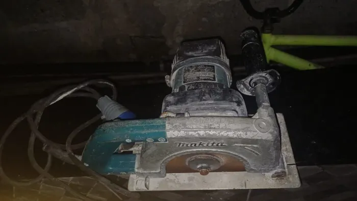 Serra mármore 7.1/8 1400w makita 220w
