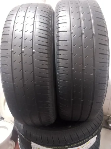 Pneus par 175/70/14 Firestone