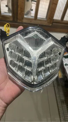 Lanterna ZX6R com seta embutida 09 a 12