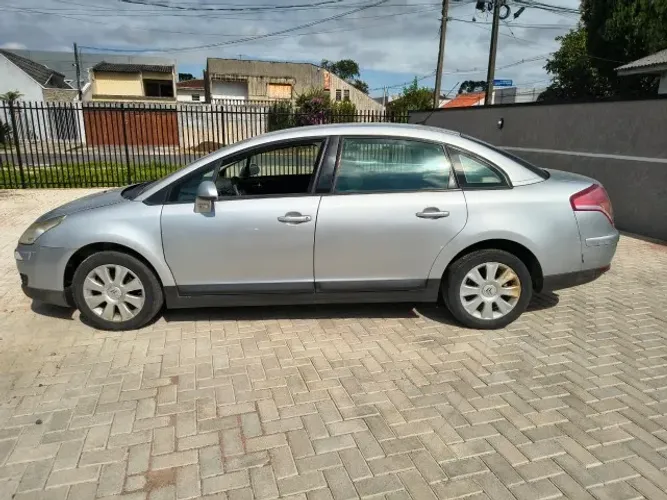 Citroen C4 Pallas 2.0 Automático Retirada de peças